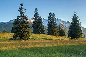 Images Dated 26th July 2022: Switzerland, Canton of Obwalden, Glaubenbielen pass