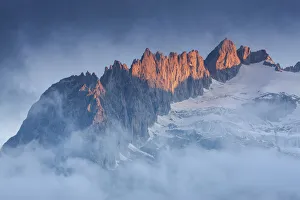 Images Dated 29th October 2021: Switzerland, Canton of Valais, Fusshaorner mountains