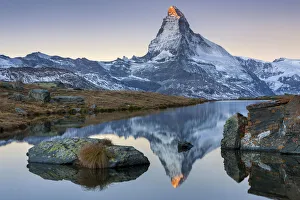 Switzerland, Canton of Valais, lake Stellisee, Matterhorn