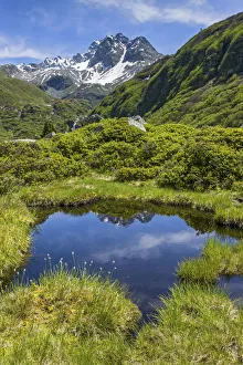Images Dated 29th October 2021: Switzerland, Canton of Valais, Ofenhorn mountain, Binntal valley