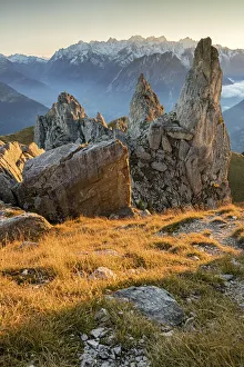 Images Dated 29th October 2021: Switzerland, Canton of Valais, Val de Bagnes valley, Pierre Avoi mountain