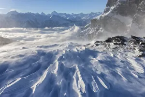 Images Dated 29th October 2021: Switzerland, Canton of Valais, view from Gemmipass