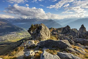 Images Dated 29th October 2021: Switzerland, Canton of Valais, view towards Verbier