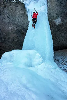 Switzerland, Canton Zurich, Tosstal, frozen waterfall, ice climbing