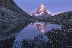 Images Dated 5th November 2019: Switzerland, Swiss Alps, Valais, Zermatt, Matterhorn