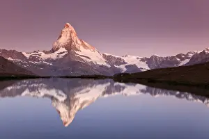Switzerland, Valais, Zermatt, Lake Stelli and Matterhorn (Cervin) Peak