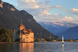 Fortification Collection: Switzerland, Vaud, Montreaux, Chateau de Chillon and Lake Geneva (Lac Leman)
