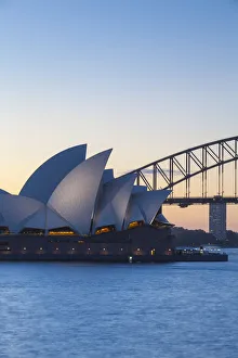 Sydney Opera House & Harbour Bridge, Darling Harbour, Sydney, New South Wales, Australia