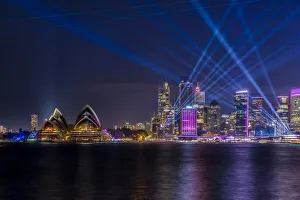 Sydney Opera House and skyline illumiated with projections