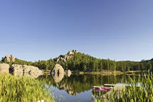 Images Dated 16th March 2009: Sylvan Lake, Black Hills National Forest, Custer State Park, South Dakota