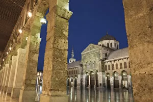 Images Dated 20th January 2010: Syria, Damascus, Old, Town, Umayyad Mosque, main courtyard