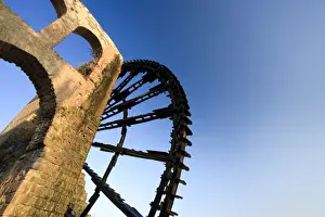 Syria, Hama old Town and 13th Century Water Wheels (Norias)