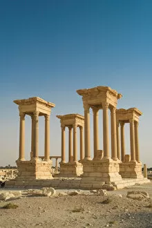 Images Dated 25th March 2010: Syria, Palmyra Ruins (UNESCO Site), Tetrapylon