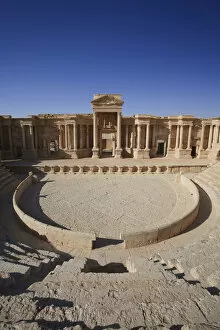 Images Dated 20th January 2010: Syria, Palmyra ruins (UNESCO Site), Theatre