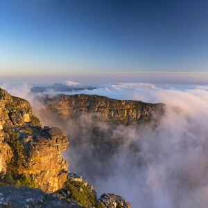 Cloud Gallery: Table Mountain, Cape Town, Western Cape, South Africa