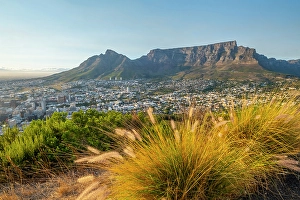 Cape Town Prints: Table Mountan & Cape Town, Western Cape, South Africa