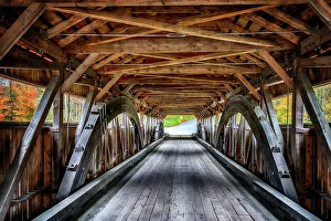 Vermont Prints: Taftsville Covered Bridge, Queechee Woodstock, Vermont, New England, USA