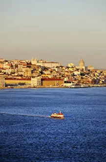 Aerial Photo Gallery: The Tagus river (rio Tejo) and the historical center of Lisbon, capital of Portugal
