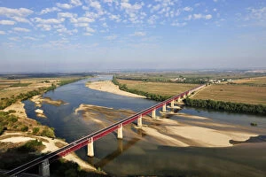 Tagus river viewed from the Portas do Sol belvedere. Santarem, Portugal