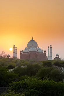 Taj Mahal at Sunset, Agra, Uttar Pradesh, India