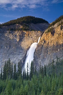 Images Dated 11th February 2008: Takkakaw Falls, Yoho National Park, British Columbia, Canada
