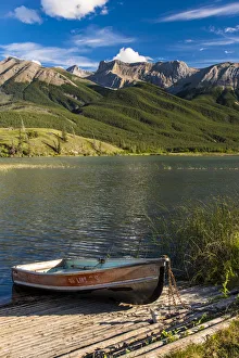 Images Dated 17th August 2016: Talbot Lake, Jasper National Park, Alberta, Canada