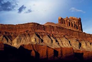 Outcrop Prints: Tall cliffs