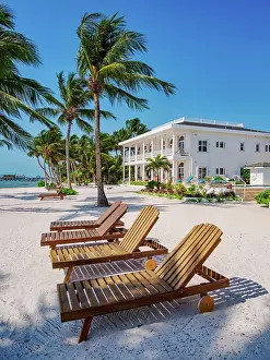 Deckchair Prints: Tara Del Sol Resort at the waterfront of San Pedro Town