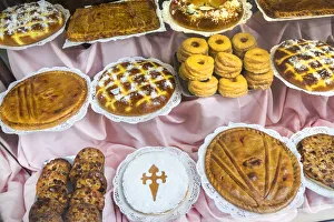 Tarta de Santiago or almond cakes with cross of St. James & cakes, Santiago de Compestela Tarta de Santiago or almond cakes with cross of St. James & cakes, Santiago de Compestela