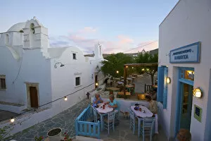 Images Dated 3rd July 2015: Taverne in Chora, Folegandros, Cyclades, Greece