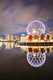 Images Dated 16th January 2018: Telus world of science at dusk, False Creek, Vancouver, British Columbia, Canada