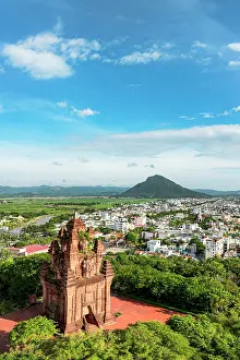 Hindu Prints: Tempio e citta di Tuy Hoa, Phu Yen province, Vietnam