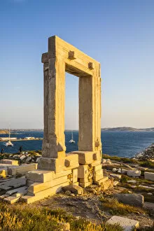 Images Dated 19th June 2019: Temple of Apollo, Naxos Town, Naxos, Cyclade Islands, Greece