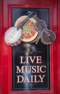Images Dated 18th June 2010: Temple Bar, Dublin, Irleand