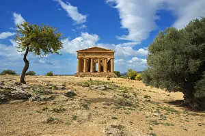 Temple of Concordia, Valley of the Temples, Agrigento, Sicily, Italy