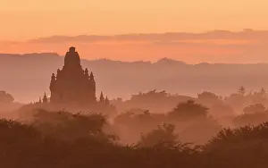 Mandalay Region Prints: Temple at sunset, Bagan (UNESCO World Heritage Site)