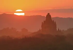 Mandalay Region Prints: Temple at sunset, Bagan (UNESCO World Heritage Site)