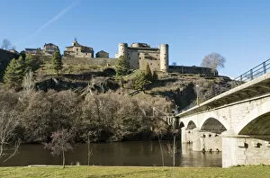 Images Dated 22nd February 2018: The Tera river and the castle of Puebla de Sanabria. Castilla y Leon, Spain
