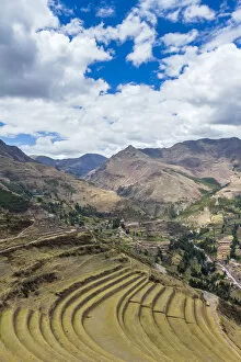 Images Dated 20th September 2019: Terraces at Pisaq, Calca Province, Cuzco Region, Peru
