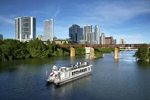 Images Dated 14th June 2017: Texas, Austin, Lady Bird Lake, Colorado River, Tourist Boat Cruise, Missouri-Pacific