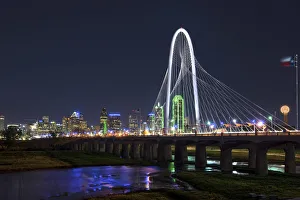 Images Dated 14th June 2017: Texas, Dallas; Margaret Hunt Hill Bridge; Cable-Stayed Bridge, Skyline; Trinity River