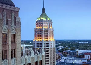 Images Dated 7th August 2017: Texas, San Antonio, 1929 Gothic Revival Styled Tower Life Building, Originally Called