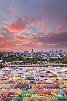Thailand, Bangkok, Talad Rod Fad Ratchada (Train night market)