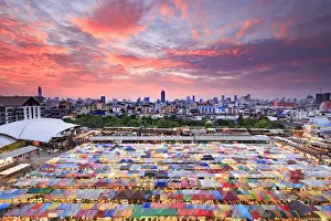 Thailand, Bangkok, Talad Rod Fad Ratchada (Train night market)