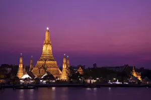 Night View Gallery: Thailand, Bangkok, Wat Arun and Chao Phraya River