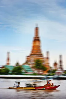 Images Dated 2012 January: Thailand, bangkok, Wat Arun Temple
