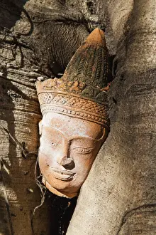 Buddha Head Prints: Thailand, Chiang Mai, Baan Phor Liang Meuns Terracotta Arts, Buddha Head
