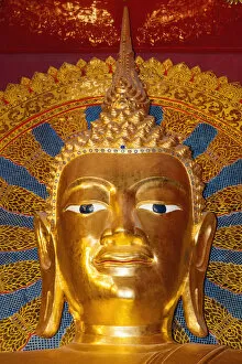 Buddha Statue Gallery: Thailand, Chiang Mai, Wat Phra Sing, Buddha Statue in the Main Prayer Hall