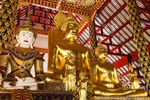 Buddha Statue Gallery: Thailand, Chiang Mai, Wat Suan Dok, Buddha Statue in the Main Prayer Hall