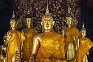 Images Dated 8th April 2021: Thailand, Lampang, Wat Phrathat Lampang Luang, golden buddhas